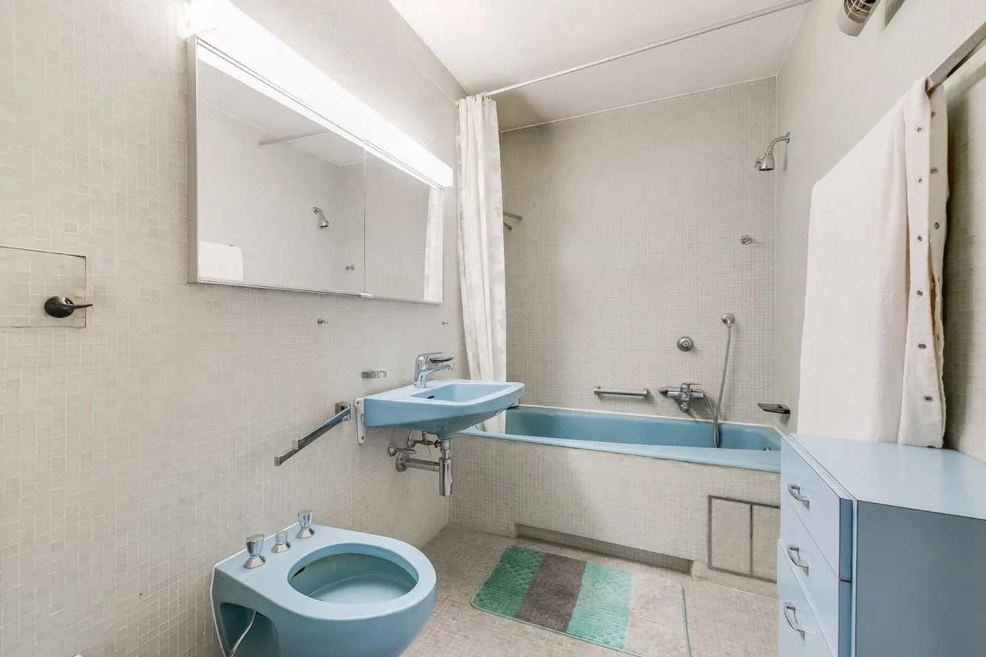 Appartement de 160 m² à Gellert - 5,5 pièces, cheminée et 3 balcons avec vue sur le parc - Photo 10 sur 13