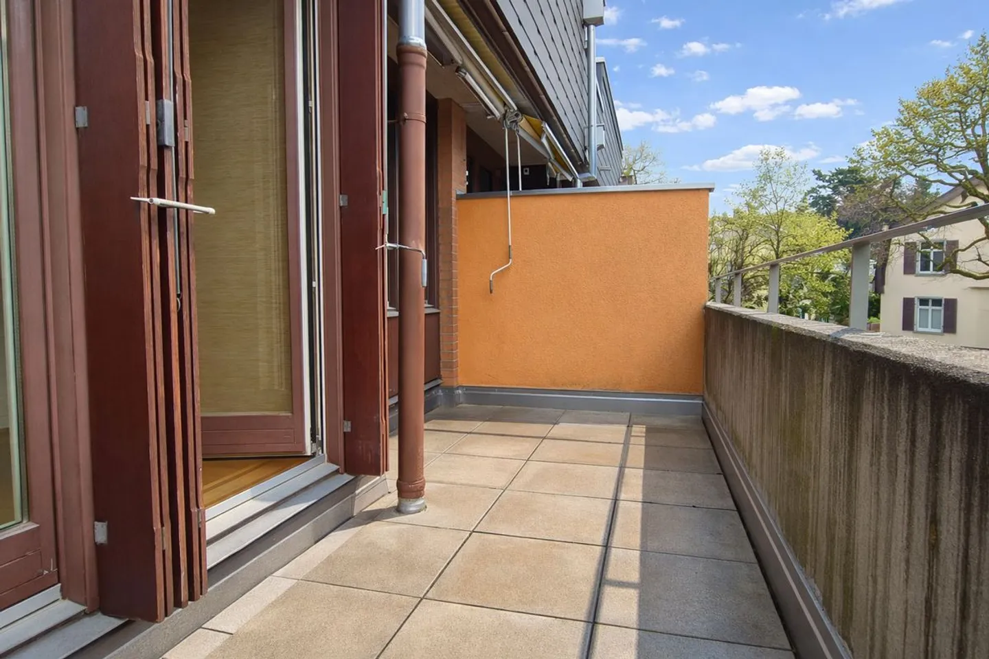 4.5 Room Apartment with Attractive Development Potential in Riehen - Photo 4 of 13