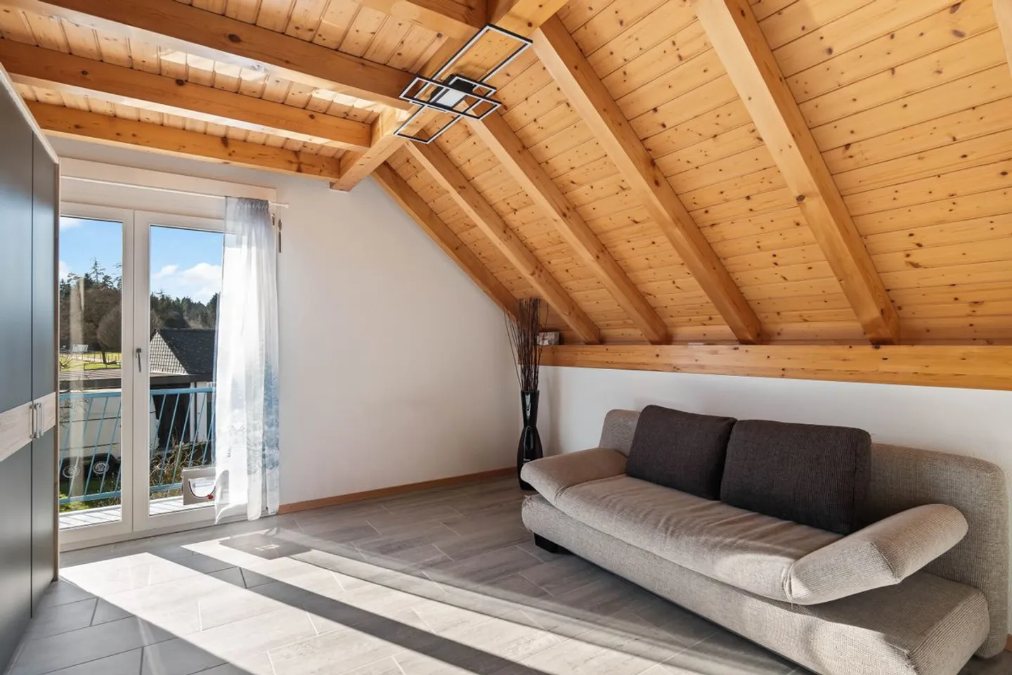 Charming Single-Family Home in Idyllic Location - Combining Peace, View, and Quality of Living - Photo 10 of 13