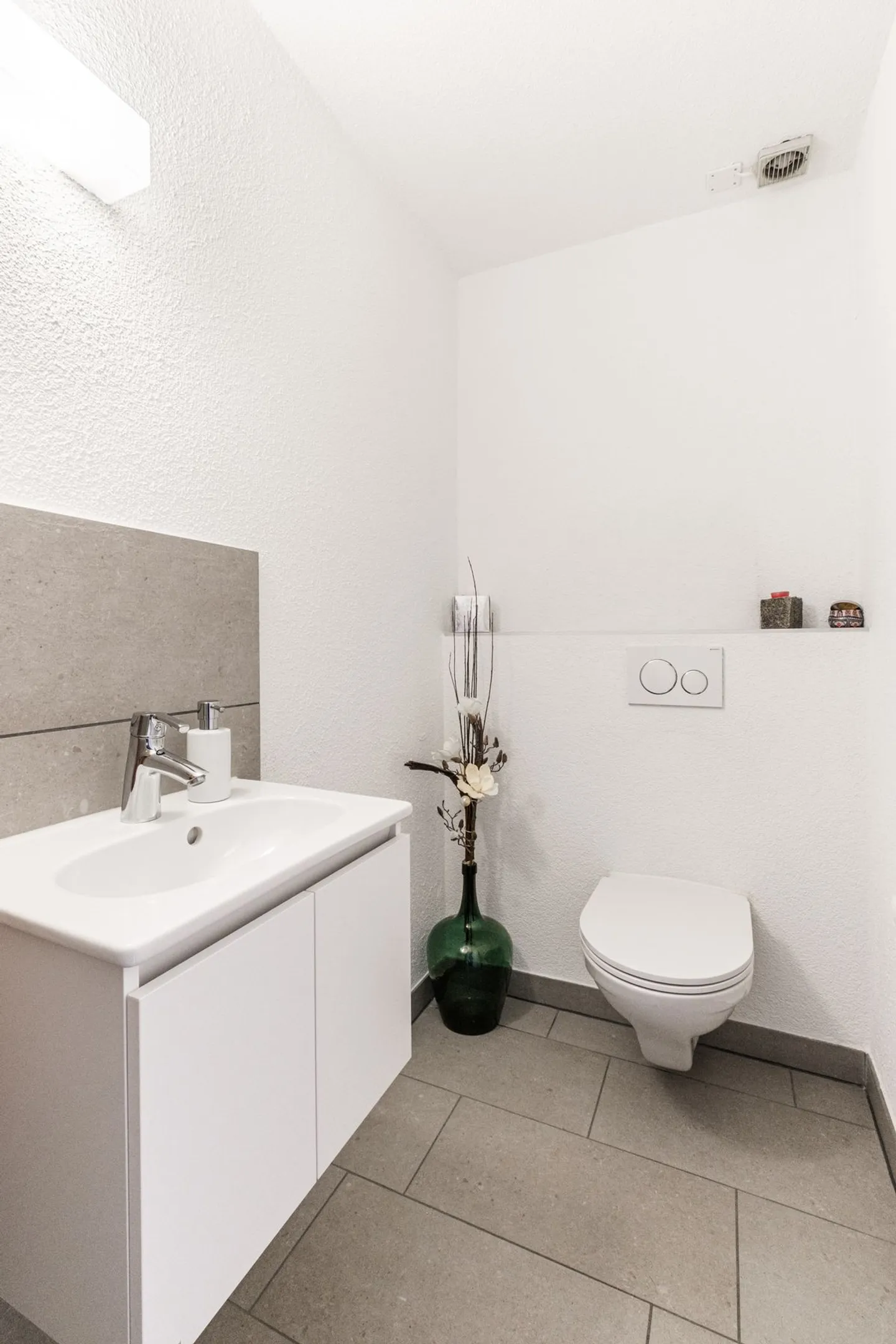 Propriété familiale bien entretenue avec jardin ensoleillé dans un emplacement calme à Uster - Photo 7 sur 13