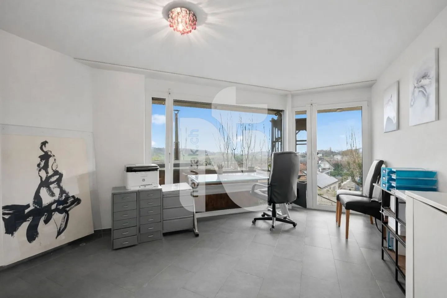 Detached single-family house with a wide view, large garden, garage box, and carport - Photo 12 of 13