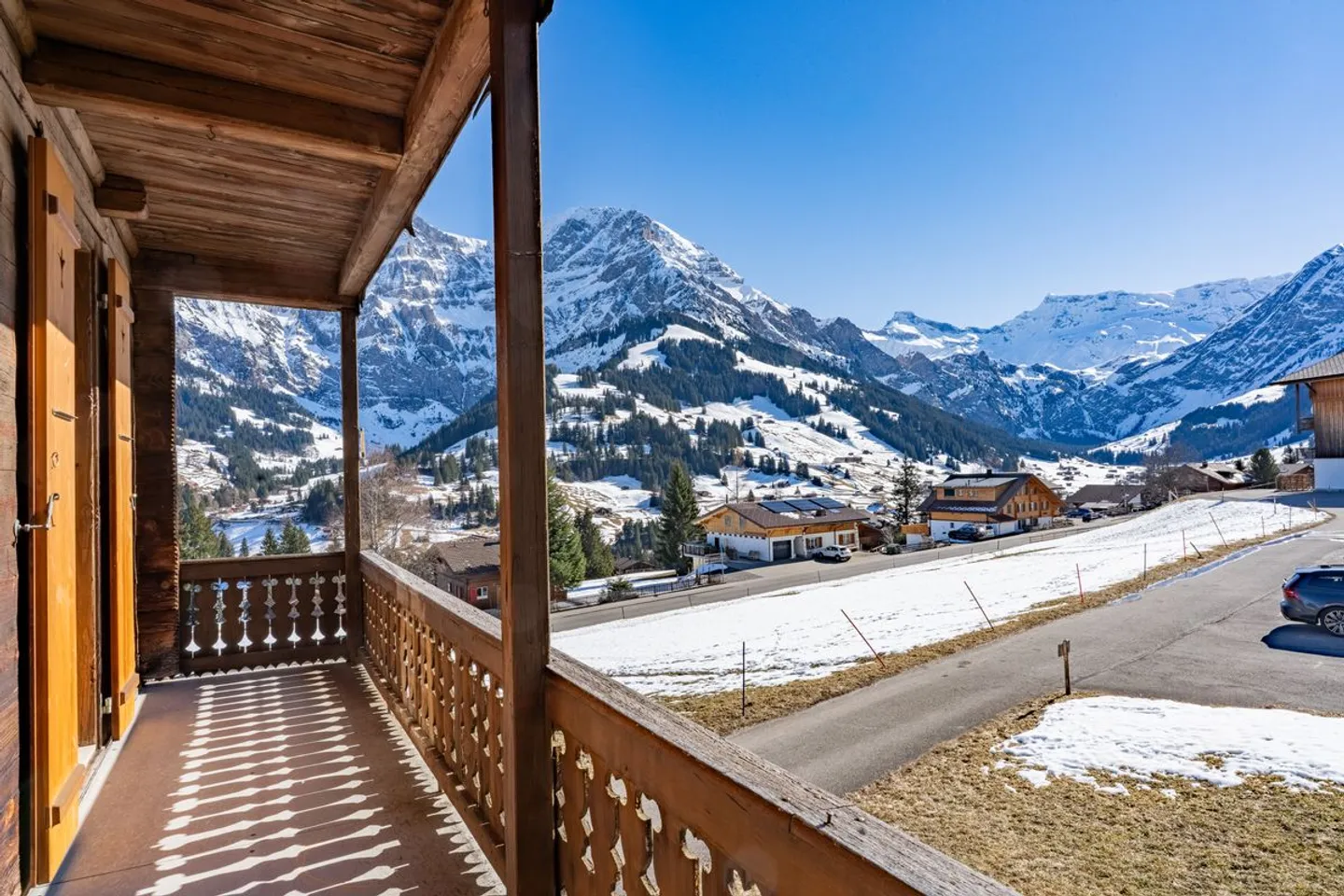 Multi-family house with exclusive, unobstructed views - Photo 2 of 13