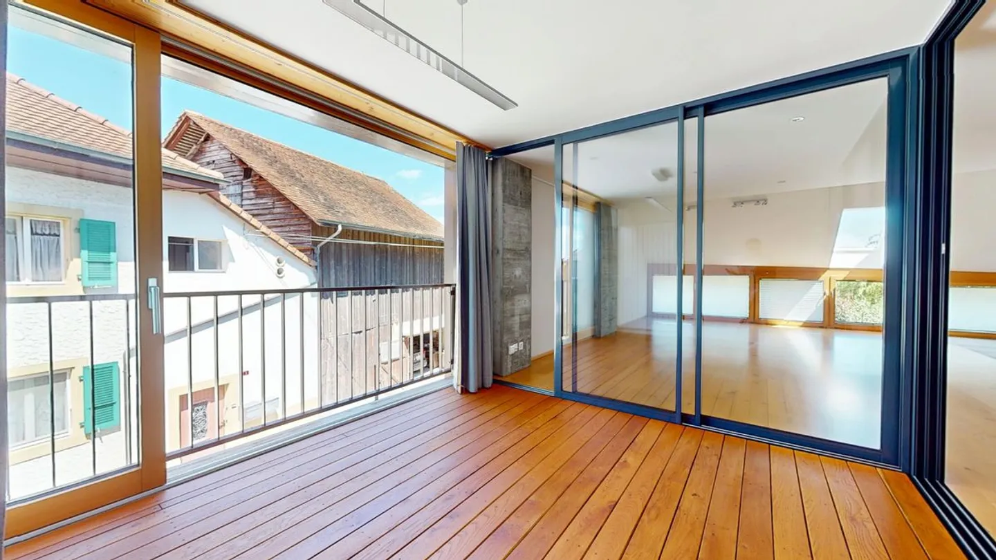 Grandcour - 4,5 Zimmer, 140m2 mit Innenloggia! - Foto 4 von 13