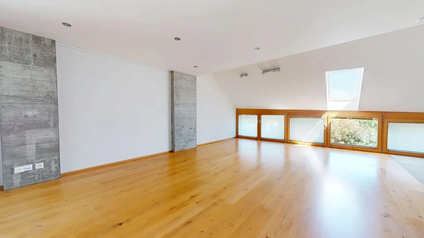 Grandcour - 4,5 Zimmer, 140m2 mit Innenloggia! - Foto 2 von 13