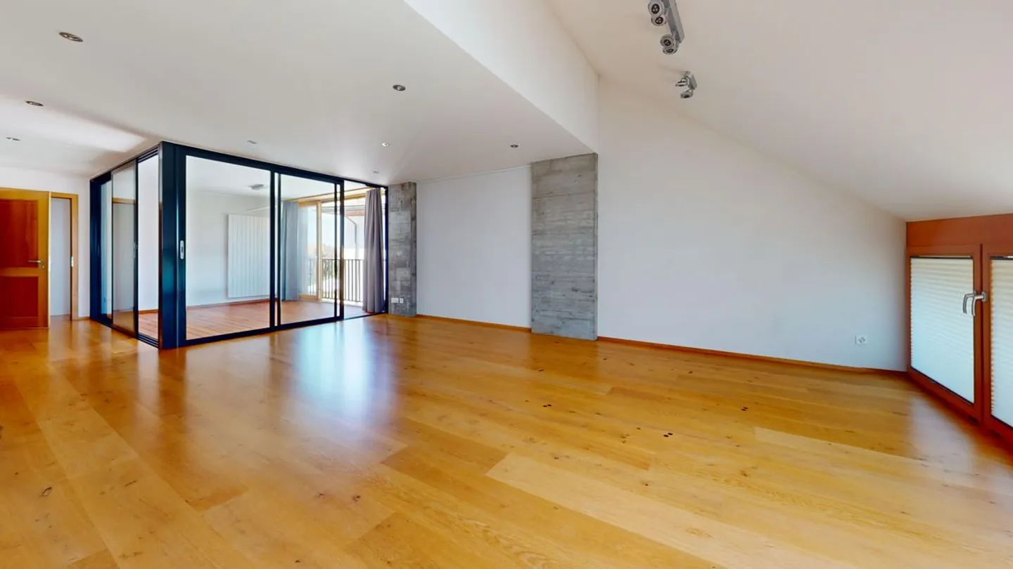 Grandcour - 4,5 Zimmer, 140m2 mit Innenloggia! - Foto 3 von 13