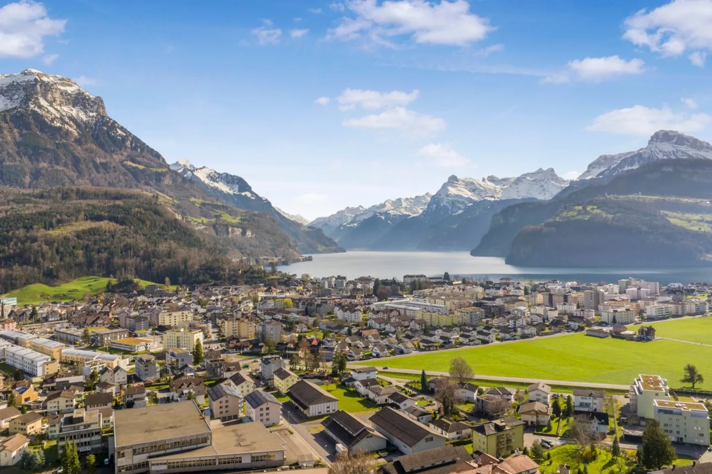 Wohnung mit unverbaubarer Panoramaaussicht und Wellnessbereich - Foto 8 di 13