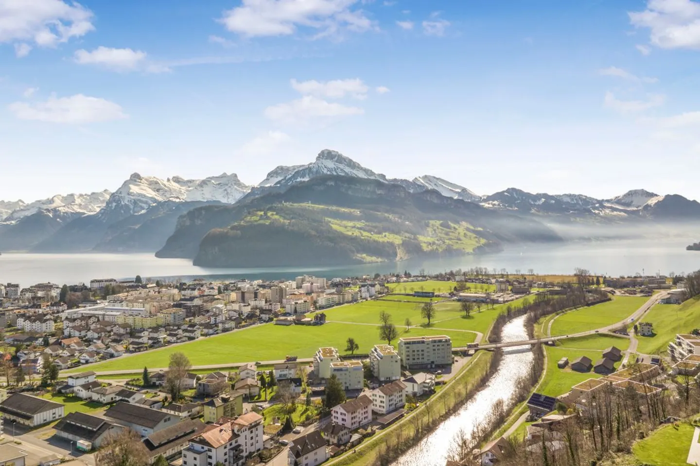 Wohnung mit unverbaubarer Panoramaaussicht und Wellnessbereich - Foto 10 di 13