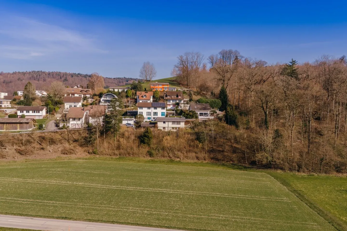 Spacious property in idyllic location with many possibilities - Photo 1 of 13