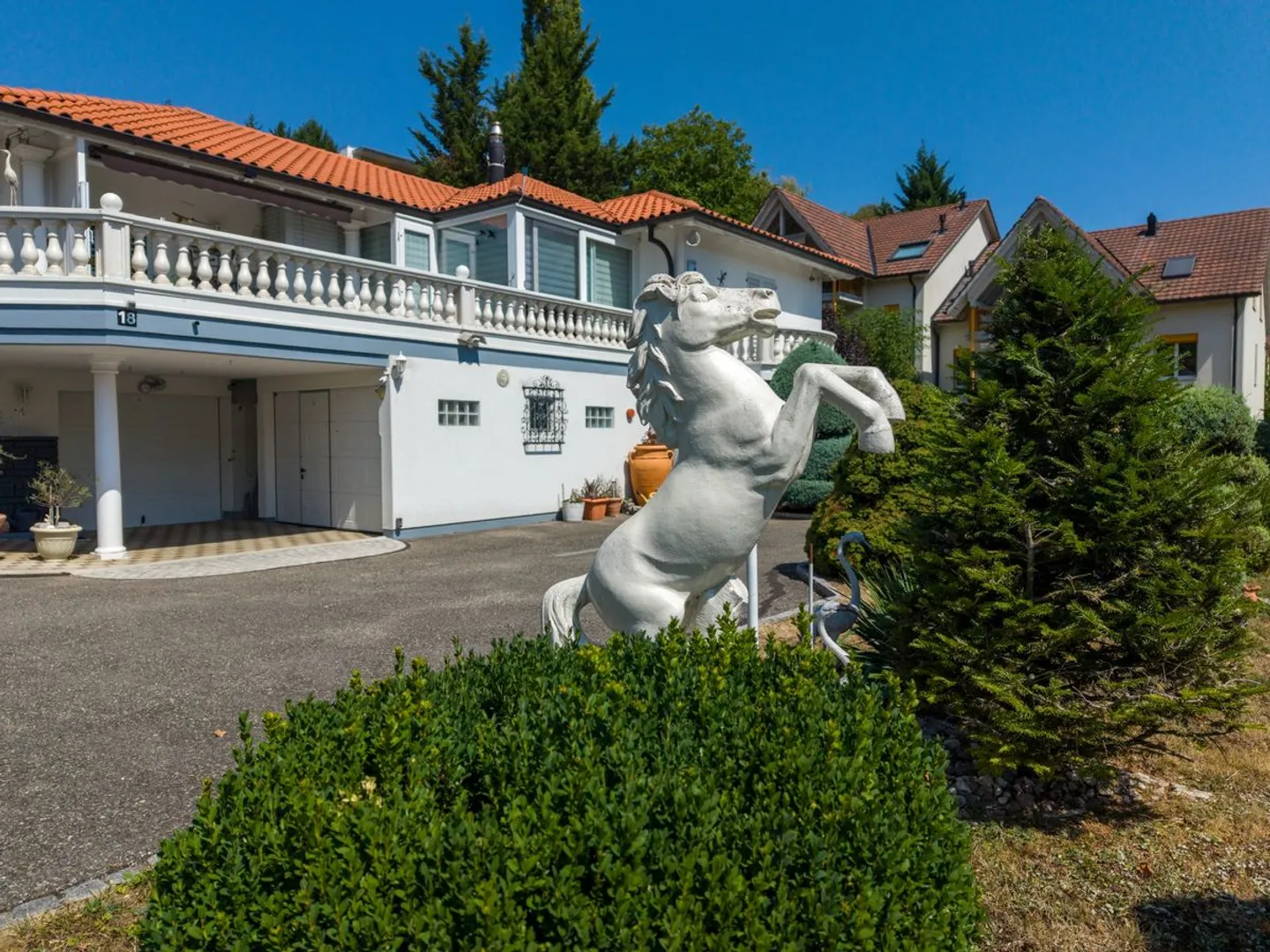 Sentiment de vacances dans une maison toscane avec de grands espaces et trois garages - Photo 3 sur 13