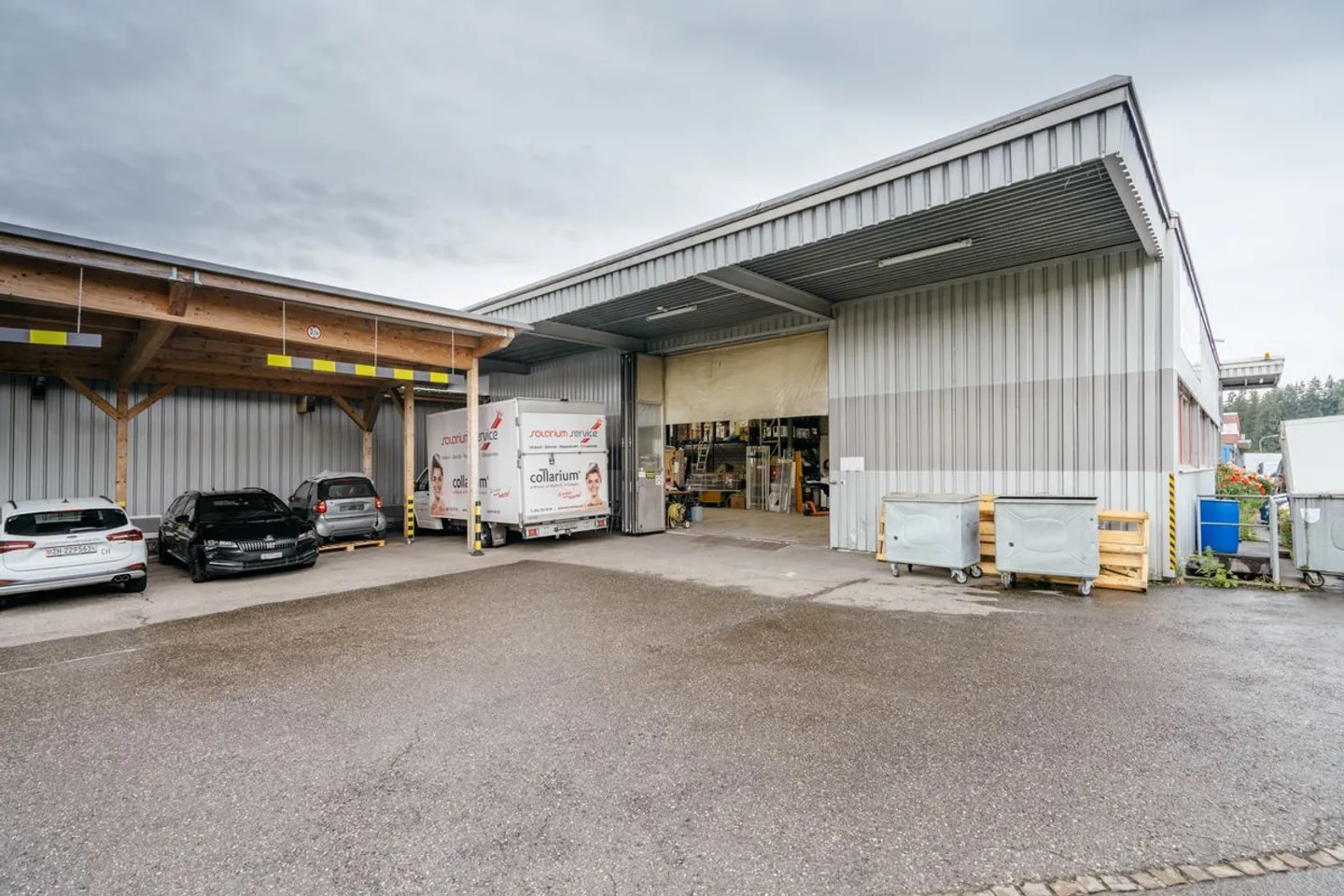 Espaces commerciaux et de stockage attractifs dans un emplacement de choix entre Zurich et Zug - Photo 10 sur 13