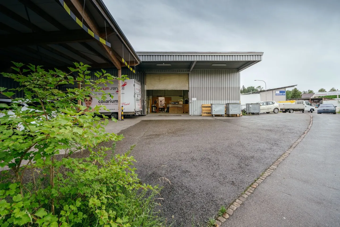 Espaces commerciaux et de stockage attractifs dans un emplacement de choix entre Zurich et Zug - Photo 11 sur 13