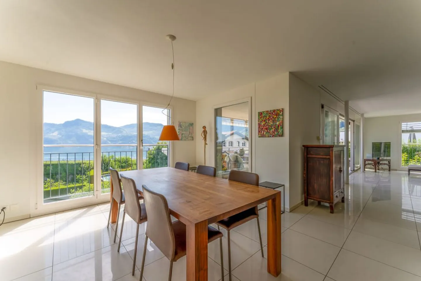 Exclusive Apartment in Hergiswil - Dreamlike Location - Tax-Friendly Living - Photo 6 of 13