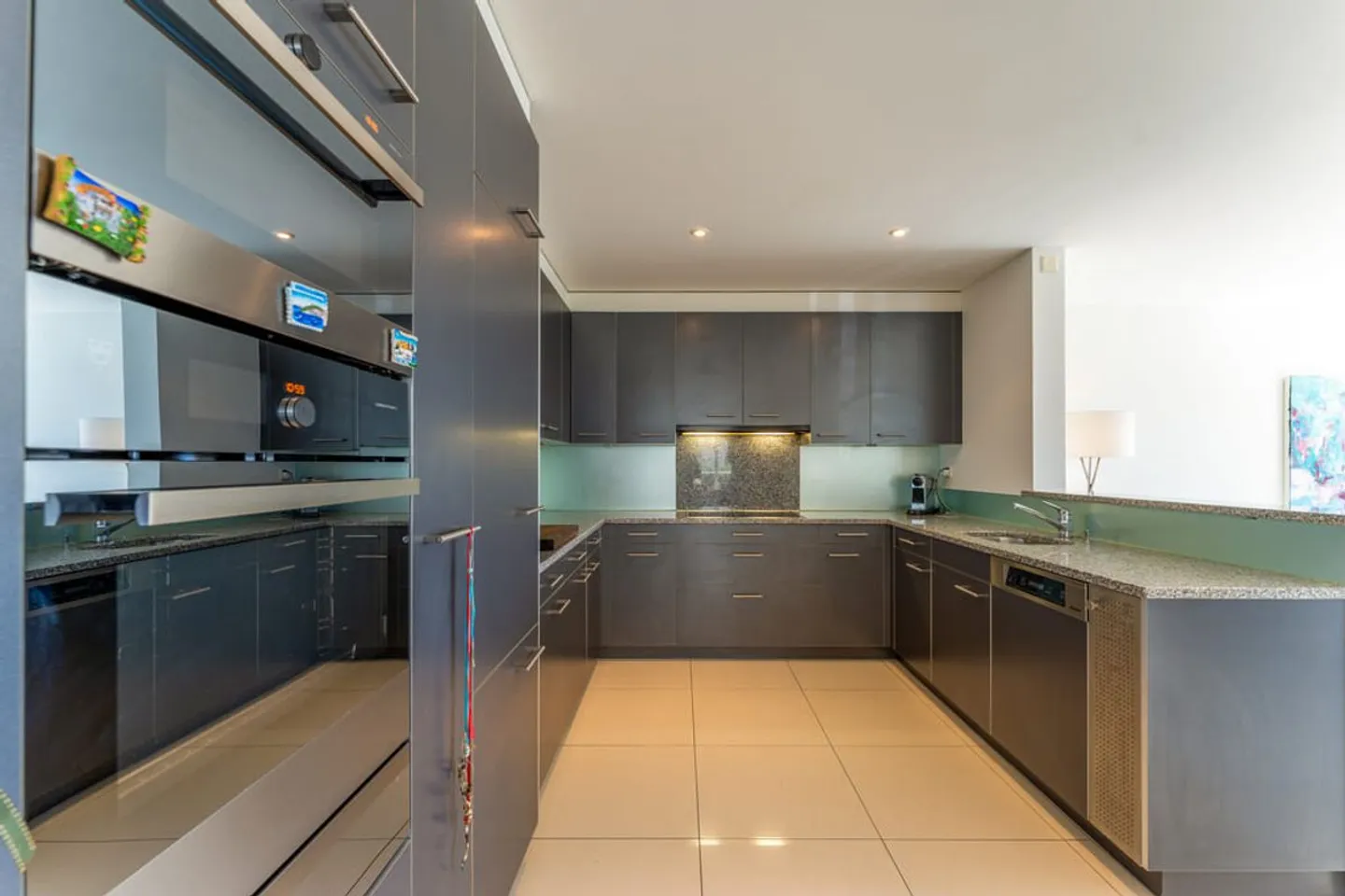 Exclusive Apartment in Hergiswil - Dreamlike Location - Tax-Friendly Living - Photo 9 of 13