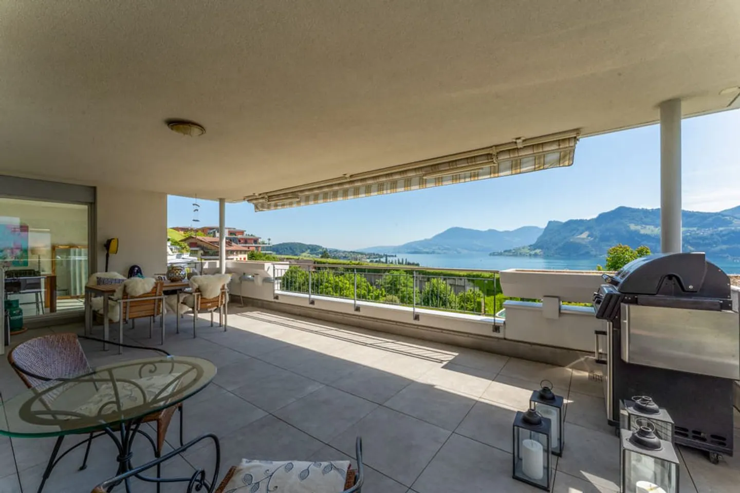 Exclusive Apartment in Hergiswil - Dreamlike Location - Tax-Friendly Living - Photo 1 of 13