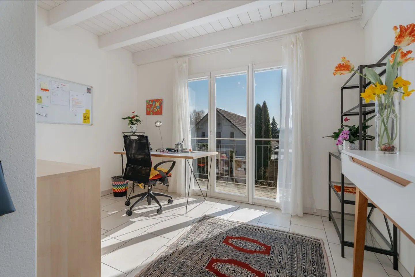 Exclusive 6½-room single-family house in the best residential area in Wohlen - Photo 9 of 13