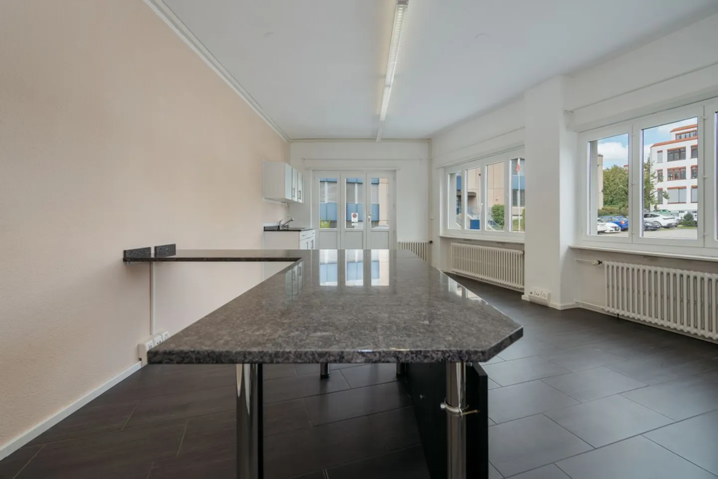 Studio versatile in una posizione attraente - Foto 9 di 13