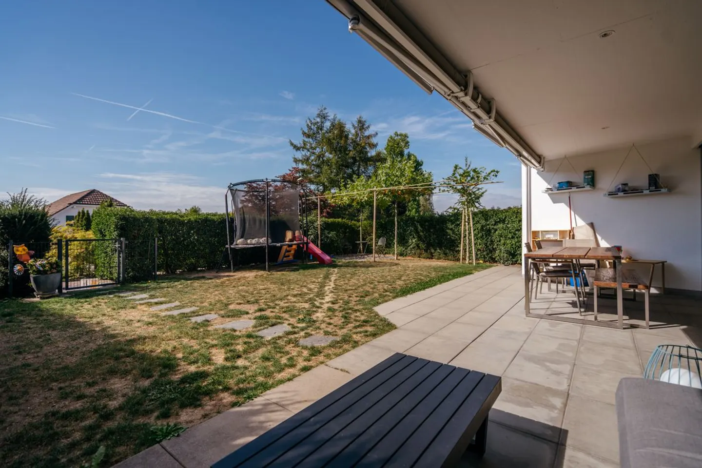 Modernes Doppelhaus mit Garten - Foto 11 von 13