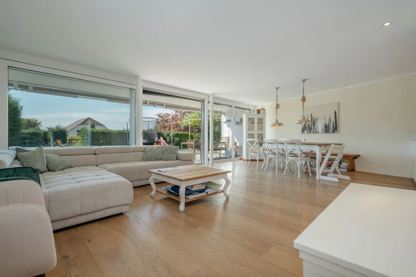 Modernes Doppelhaus mit Garten - Foto 8 von 13