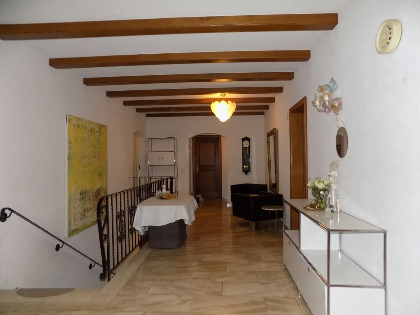 Casa unifamiliare indipendente con molto spazio - Foto 5 di 8