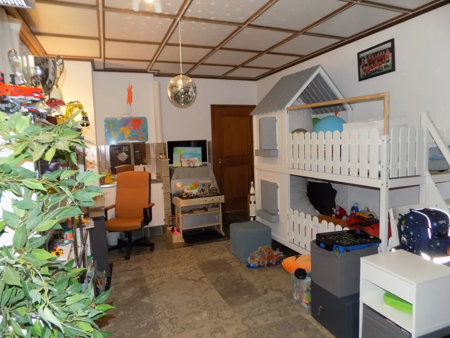 Casa unifamiliare indipendente con molto spazio - Foto 7 di 8