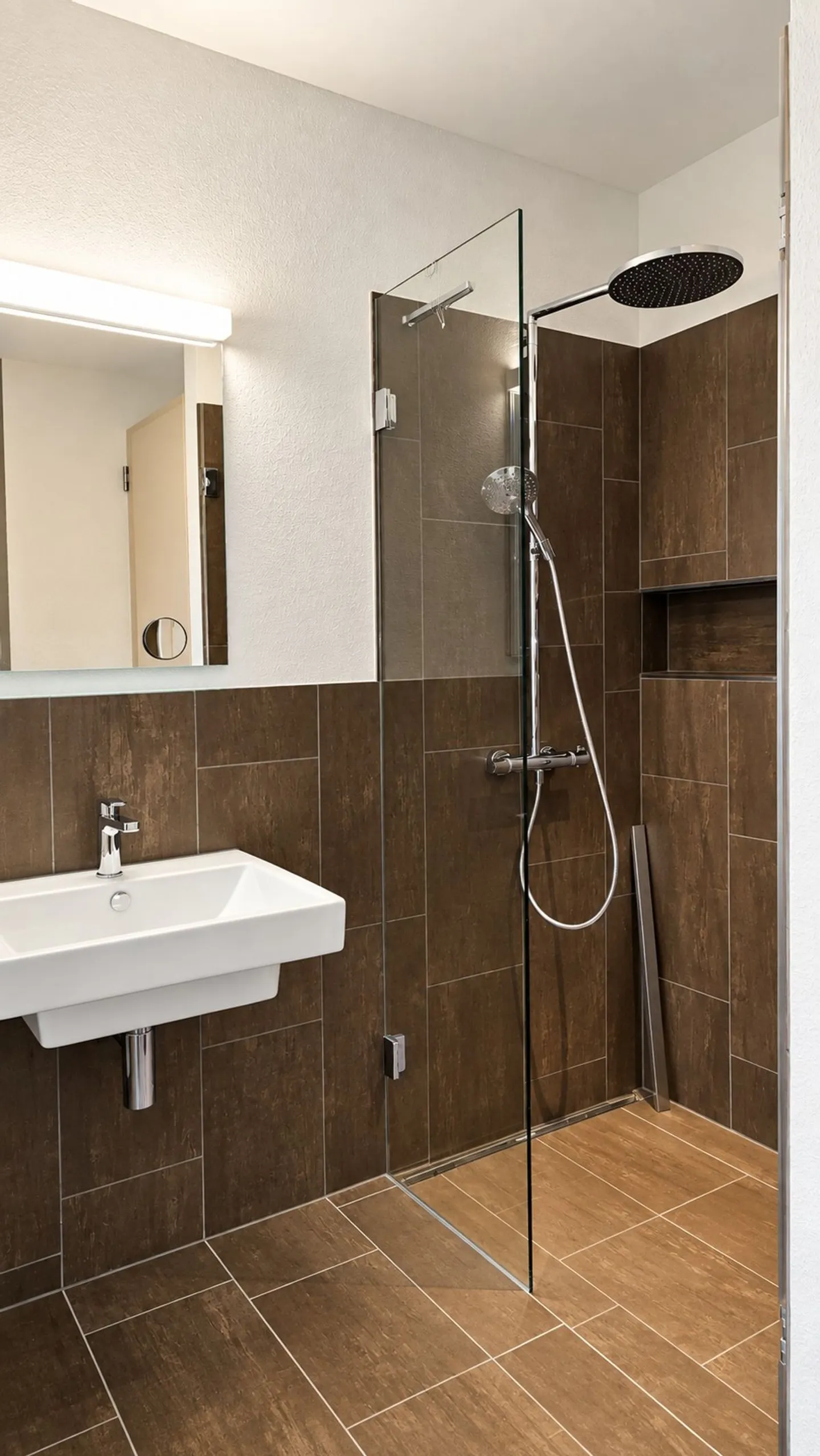 Moderne helle 3.5-Zimmer Wohnung mit Blick in Siebnen - Foto 9 von 10