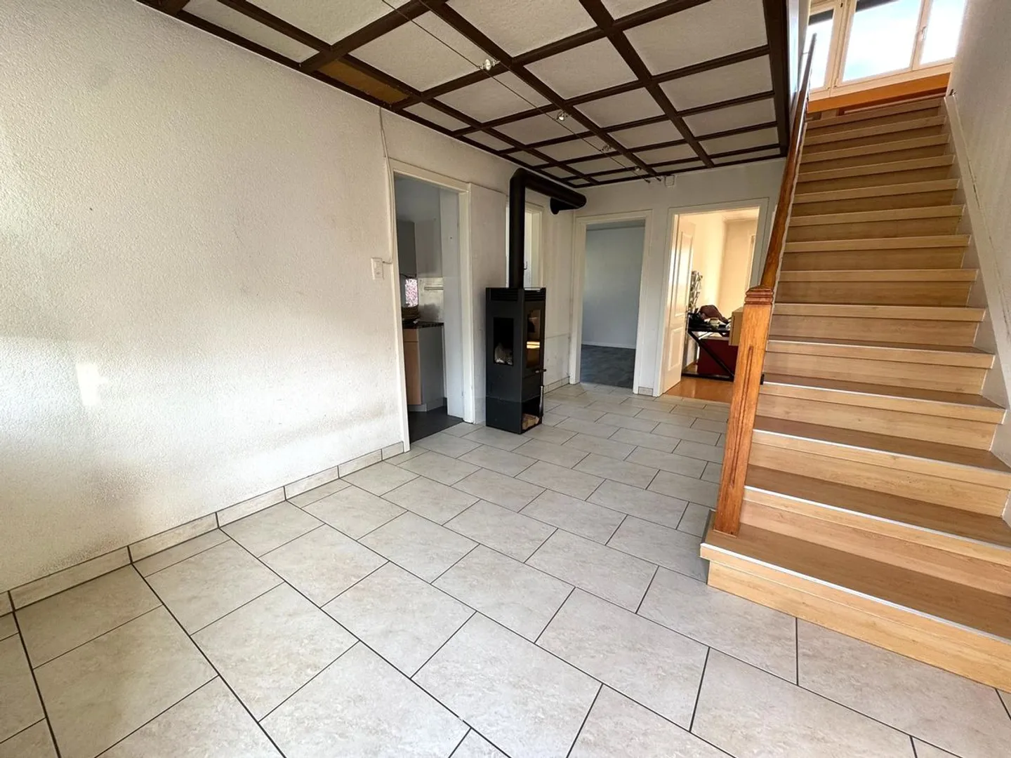 Terrain spacieux avec potentiel de construction dans le meilleur quartier résidentiel - Photo 3 sur 13