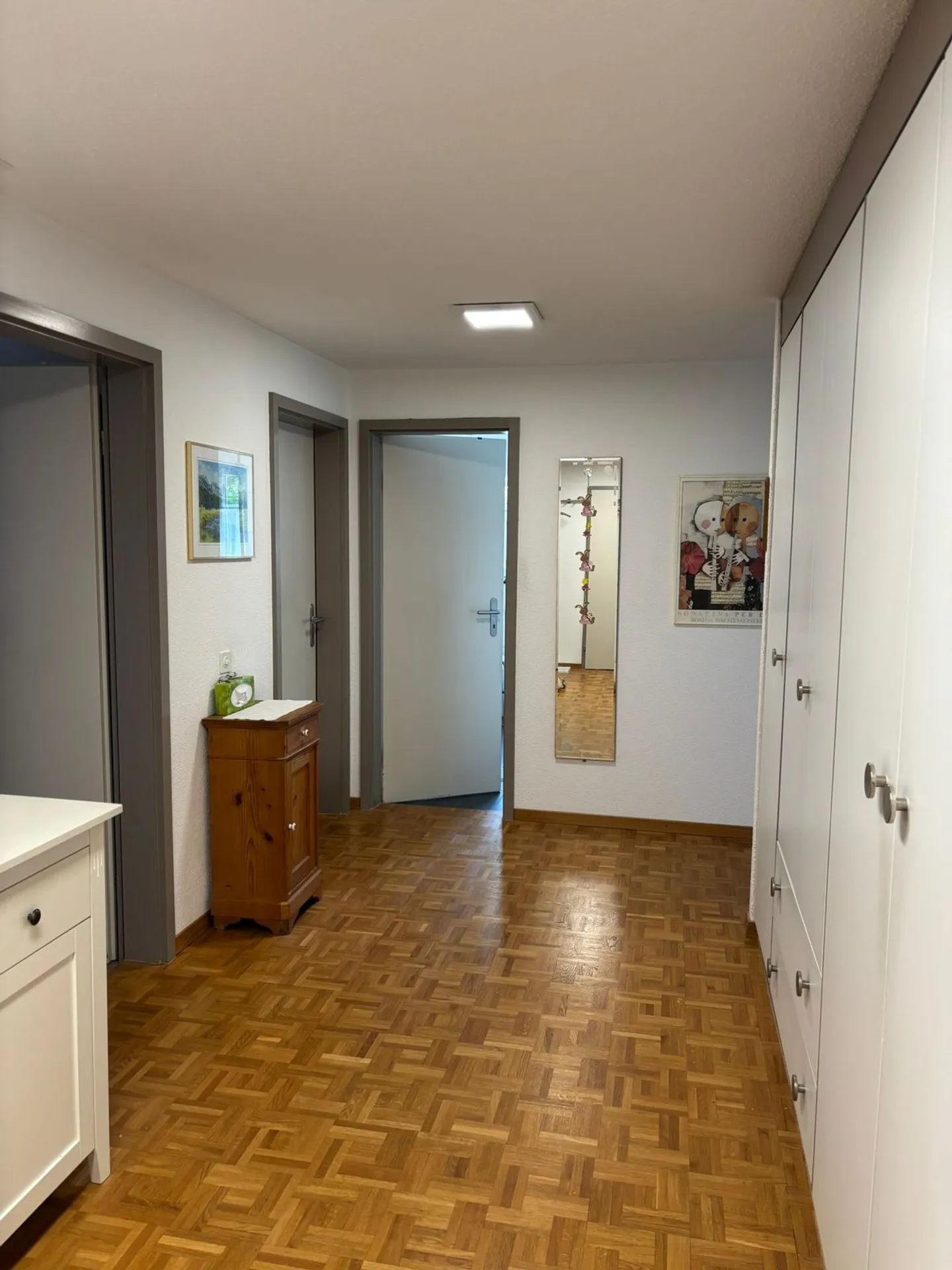 Appartamento luminoso di 4,5 stanze in posizione privilegiata - Foto 10 di 13