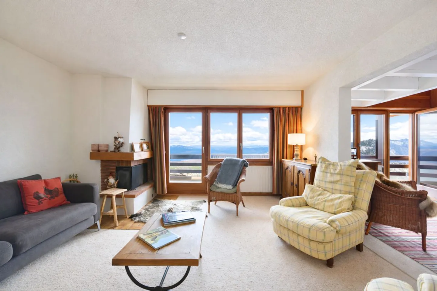 Atmosphère cosy et vue dégagée à Sainte-Croix - Photo 6 of 13