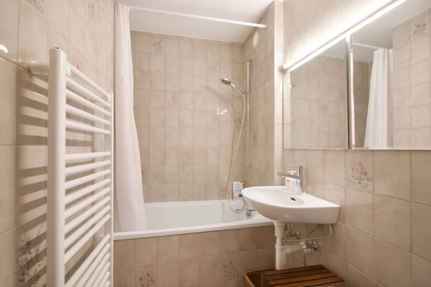 Atmosphère cosy et vue dégagée à Sainte-Croix - Photo 13 of 13