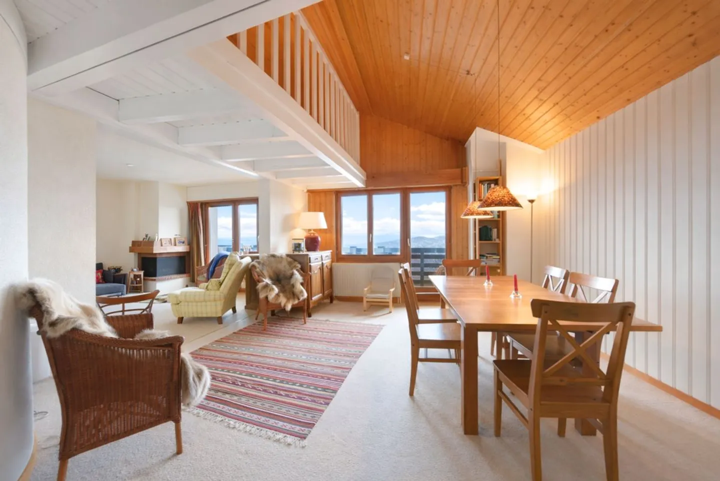 Atmosphère cosy et vue dégagée à Sainte-Croix - Photo 2 of 13