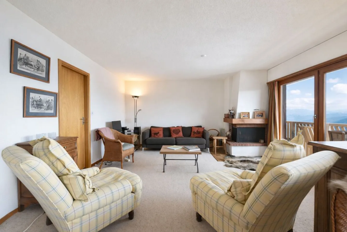 Atmosphère cosy et vue dégagée à Sainte-Croix - Photo 5 of 13