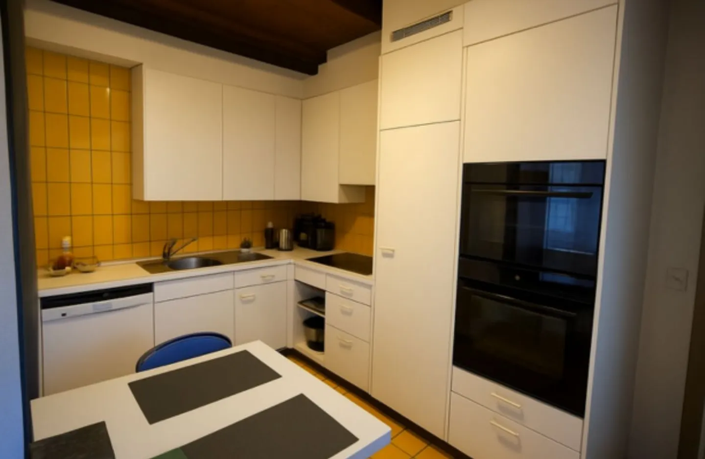 2-Family House with Diverse Perspectives - Photo 4 of 6