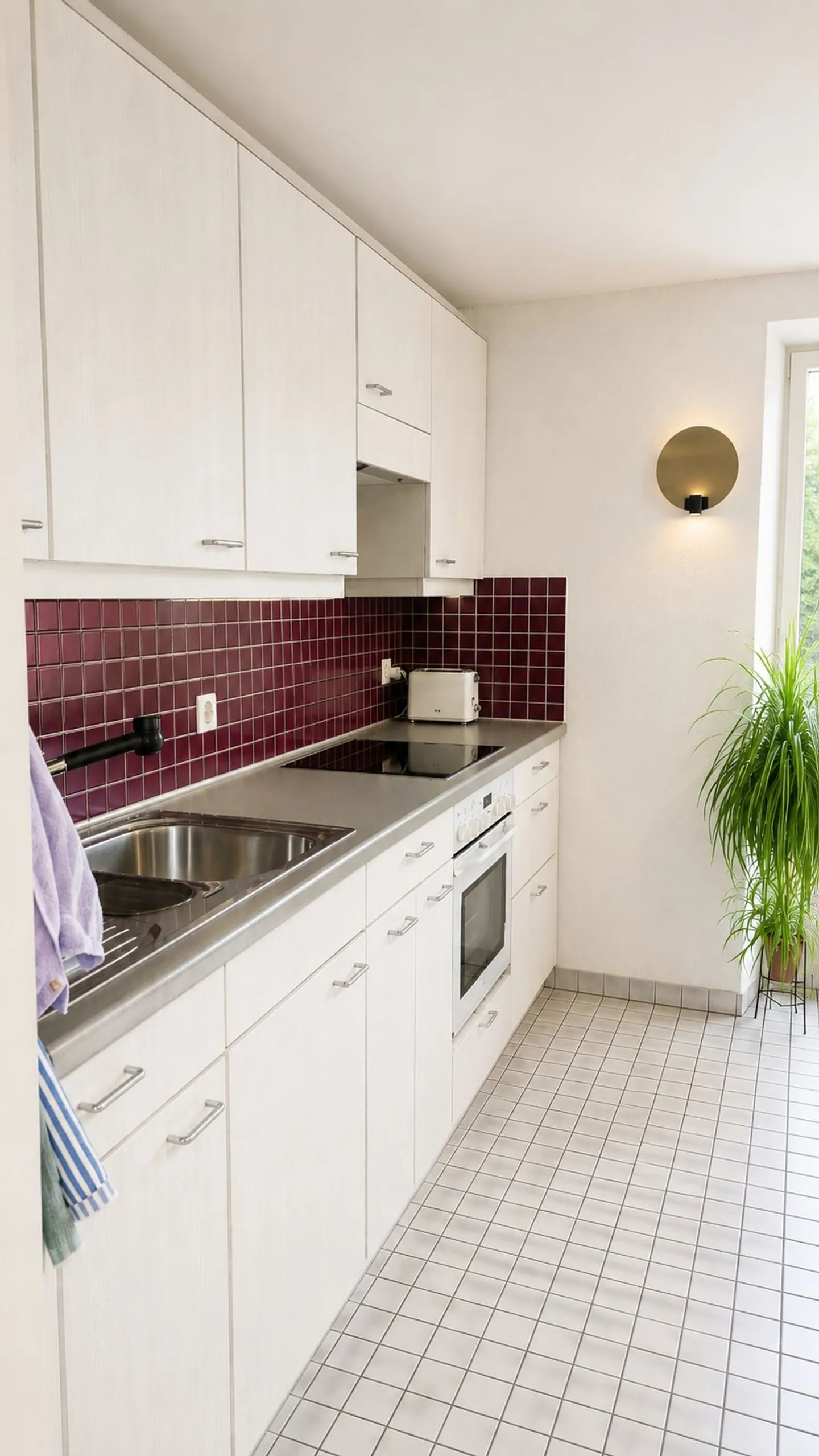 Versatile Residential House for Rent in Linthal - Photo 5 of 13
