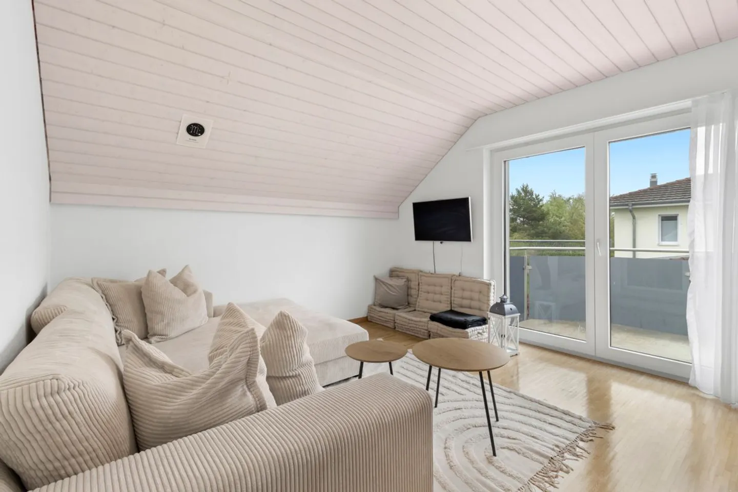 Propriété exclusive de 8,5 pièces avec beaucoup d'espace extérieur - Photo 6 sur 8