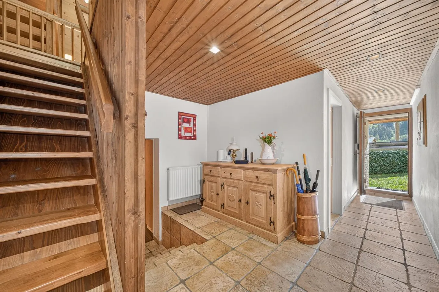Maison de 1691 avec cachet, vue dégagée et panneaux entièrement rénovée  - Haut-Intyamon - Foto 10 di 13