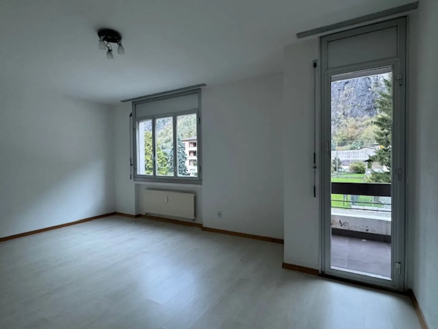 LEVENTINA BODIO - grand studio de 53 m² - Photo 4 sur 6