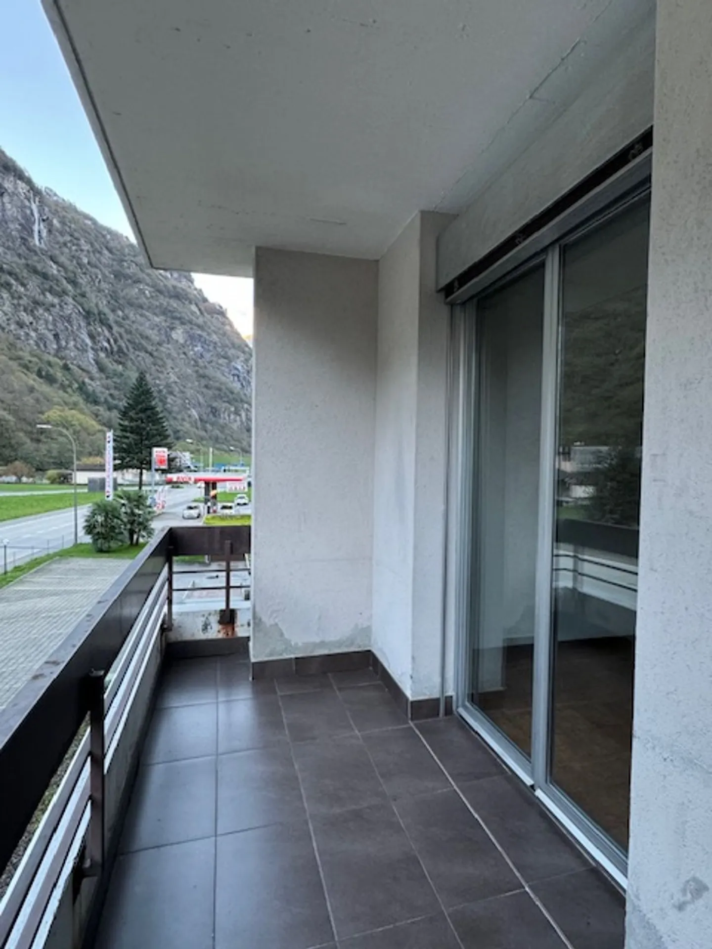 LEVENTINA BODIO - grand studio de 53 m² - Photo 2 sur 6