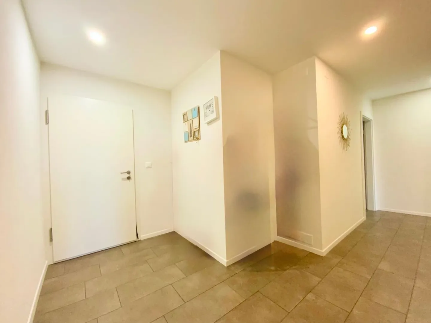 Adjacent Villa with Terrace - Garden and 2 Parking Spaces Included! - Photo 11 of 13