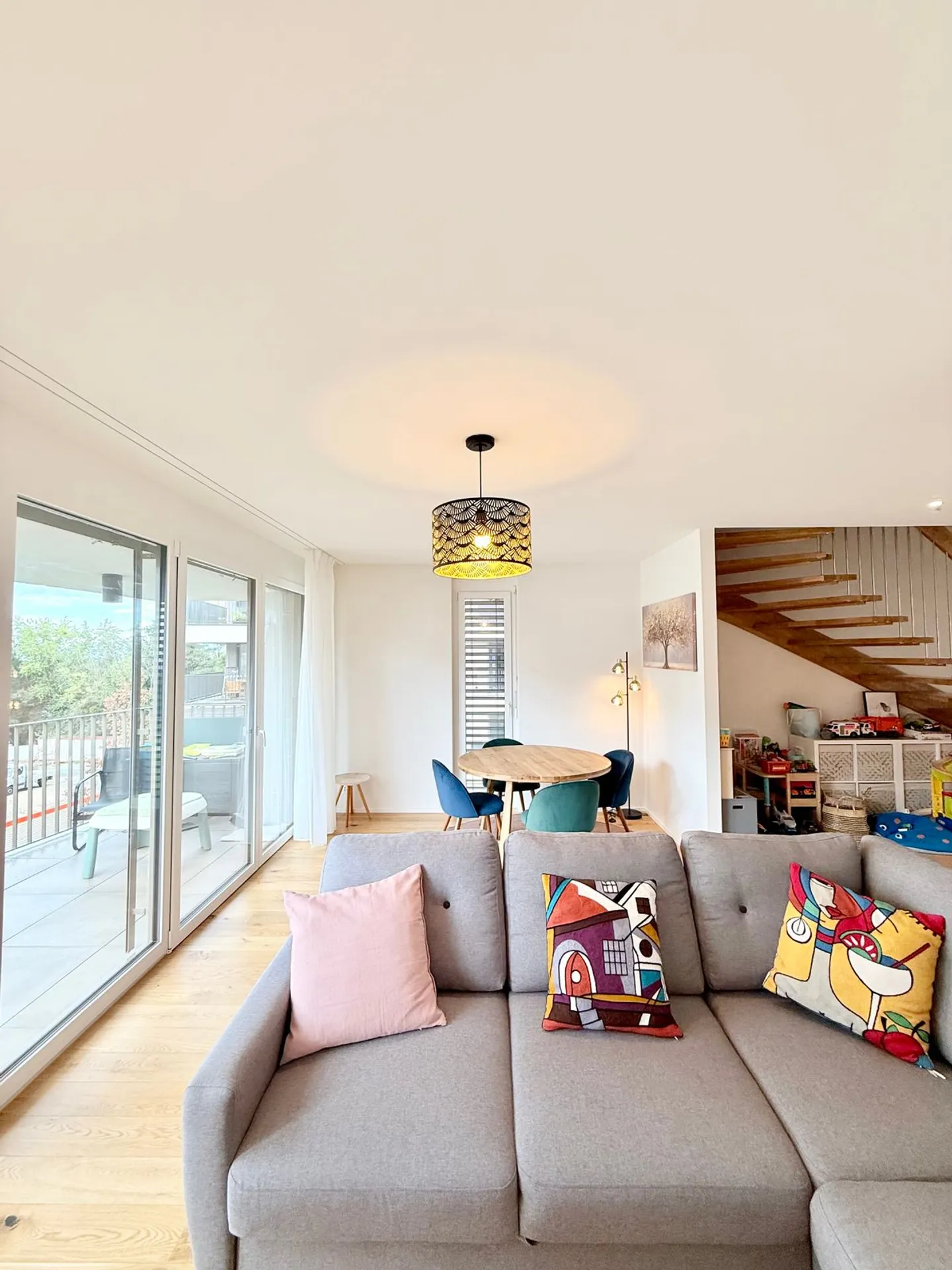 Neues Penthouse 4.5 Zimmer - Minergie Eco Label, Terrasse und außergewöhnliche Helligkeit - Foto 4 von 13