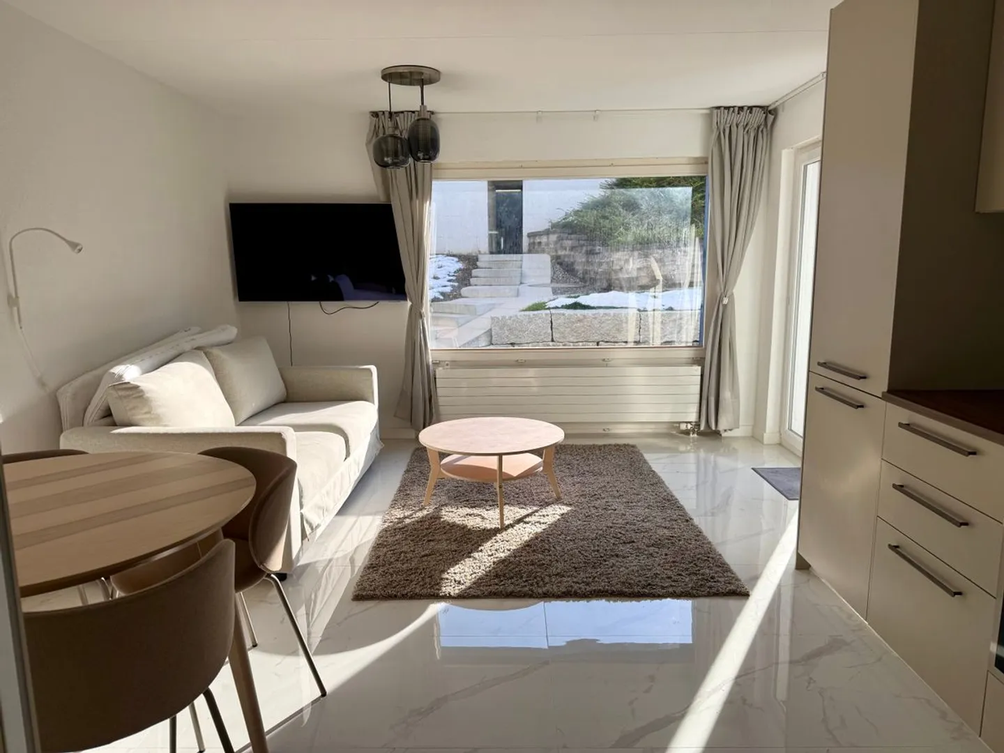 Neu renoviertes Studio mit grosszügiger Terrasse  - Foto 3 di 6