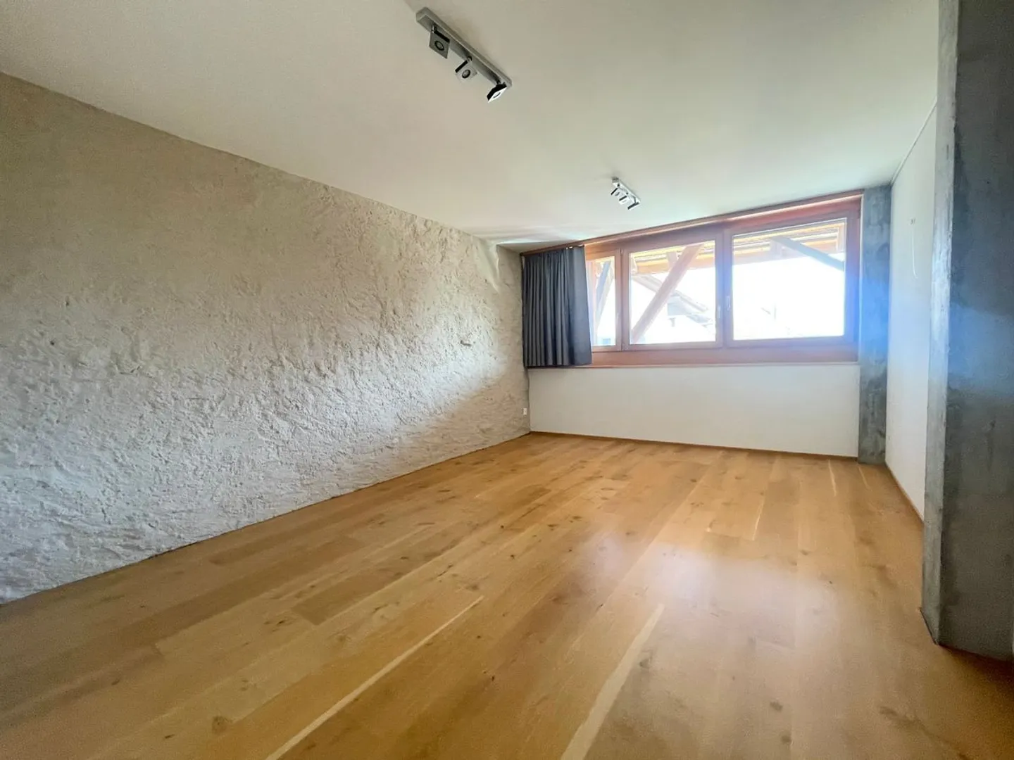 Zu vermieten: 4,5 Zimmer mit Innenloggia! - Foto 9 von 12