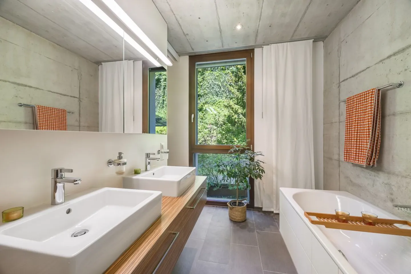 Bright ground floor apartment with impressive terrace and view in 6440 Ingenbohl - Photo 10 of 13