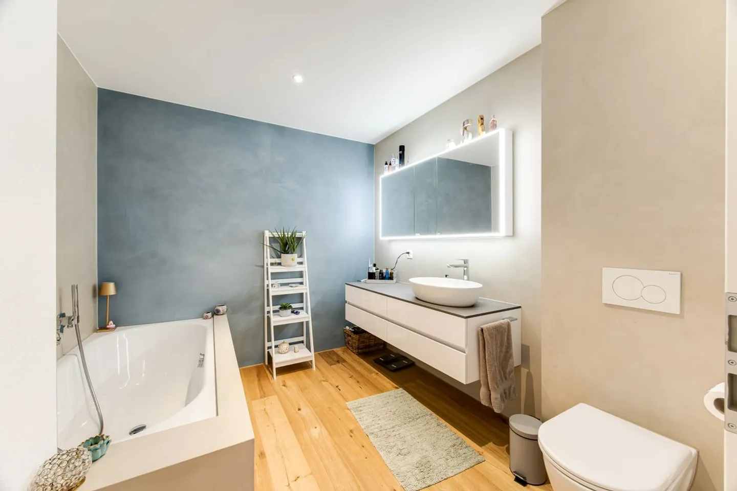 Condominio esclusivo di 4,5 stanze con finiture di alta qualità e balcone soleggiato da sogno - Foto 8 di 13