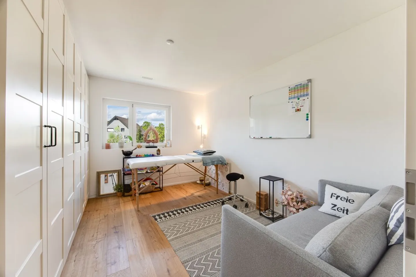 Condominio esclusivo di 4,5 stanze con finiture di alta qualità e balcone soleggiato da sogno - Foto 9 di 13