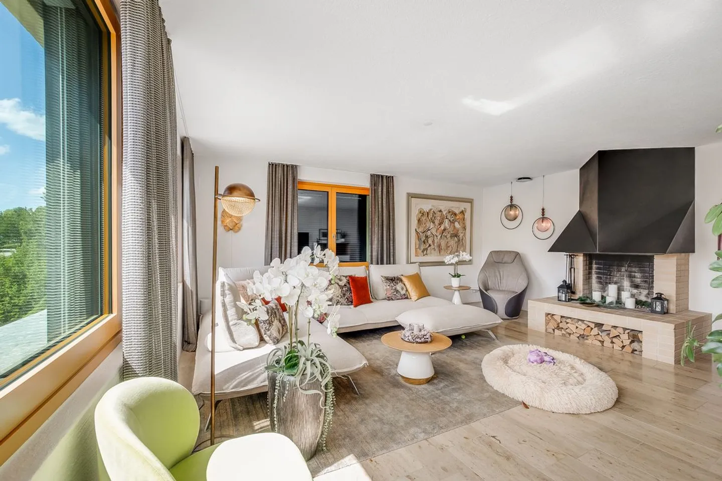 Ruhig gelegenes Doppeleinfamilienhaus mit Ausbaupotenzial bis auf 5 Zimmer! - Foto 5 von 13