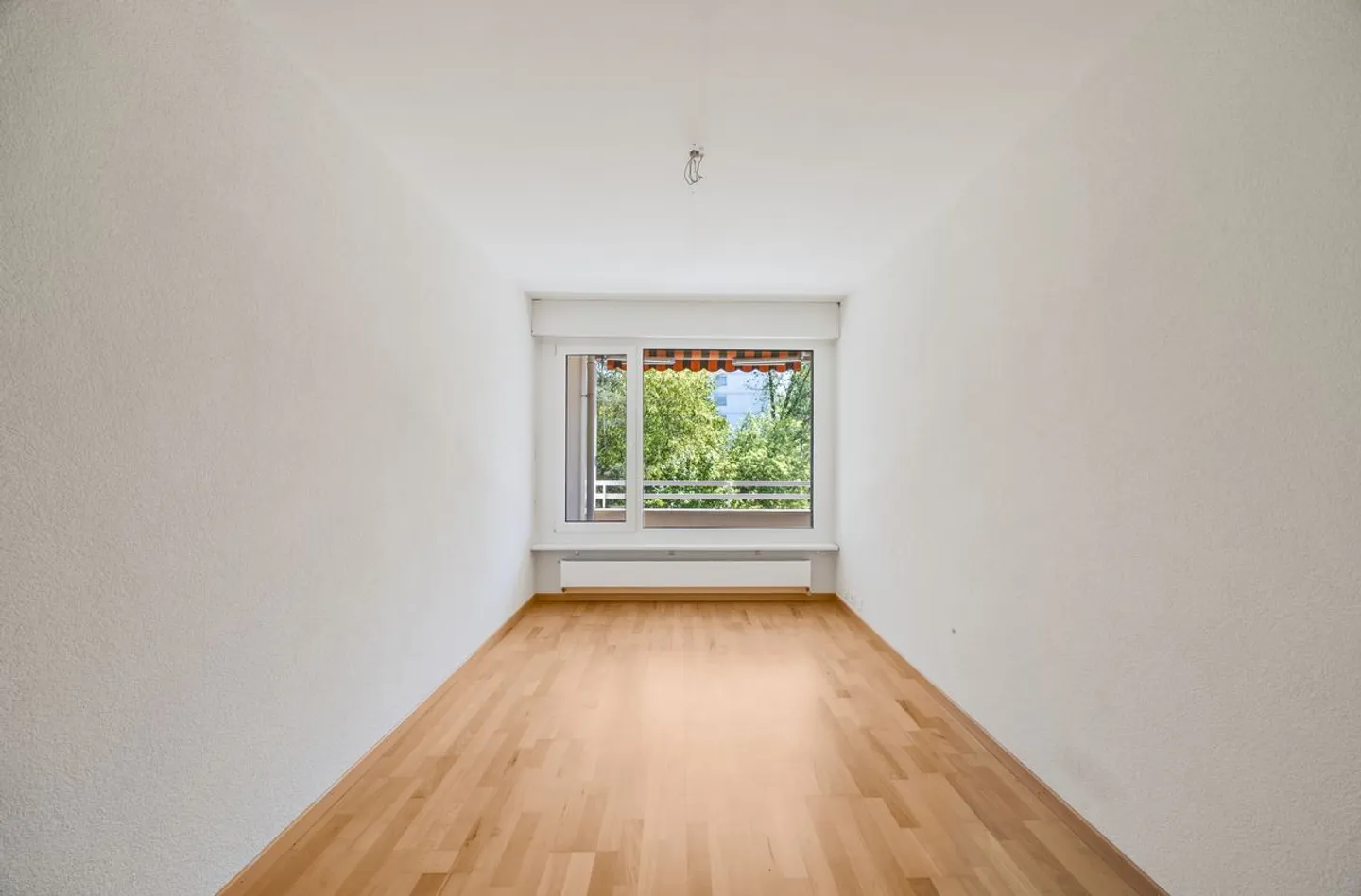 Spacious 5.5-room apartment in a family-friendly location - Photo 8 of 13