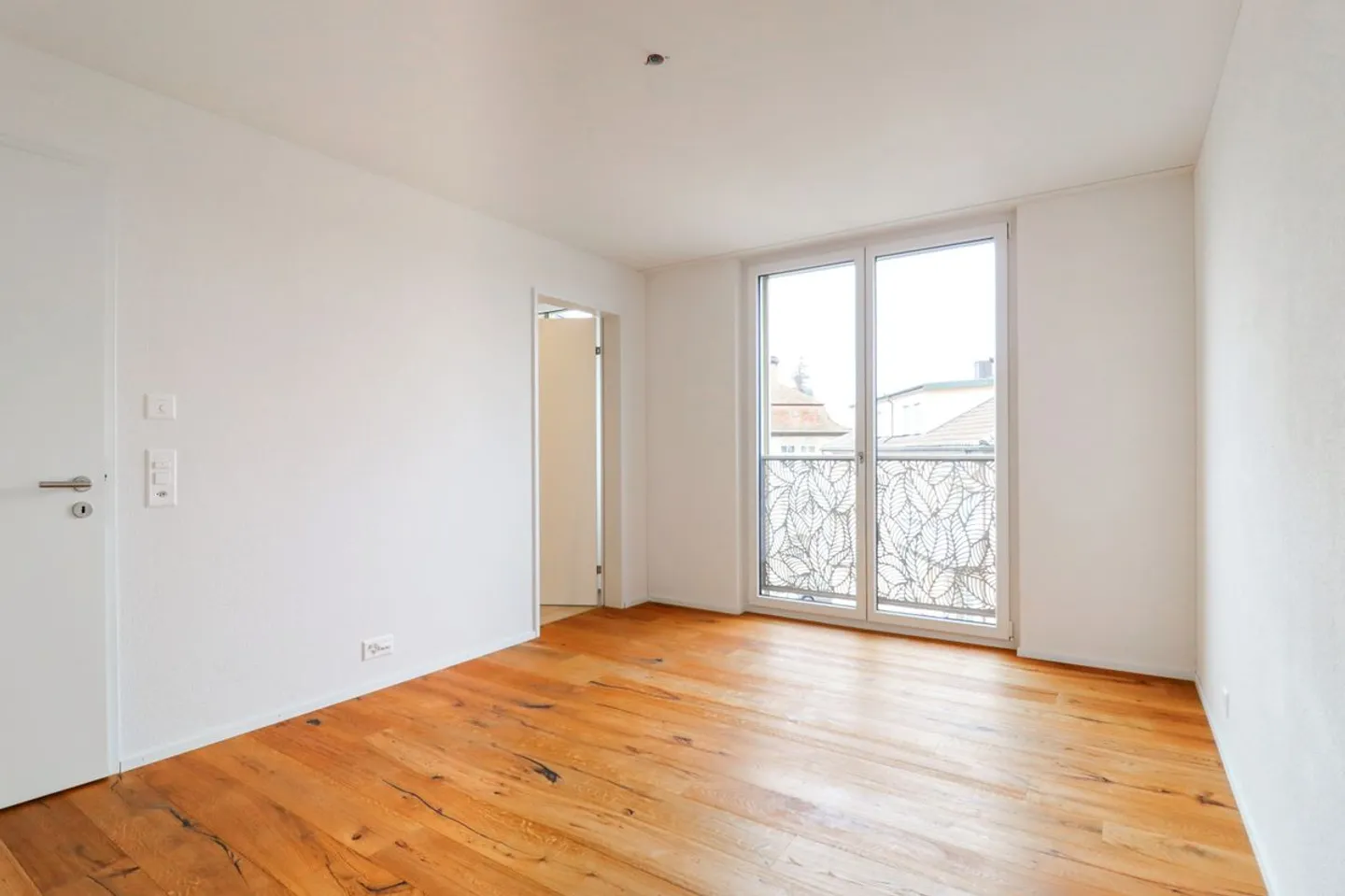 Appartamento esclusivo di 4,5 stanze con vista e numerosi posti auto - Foto 6 di 12