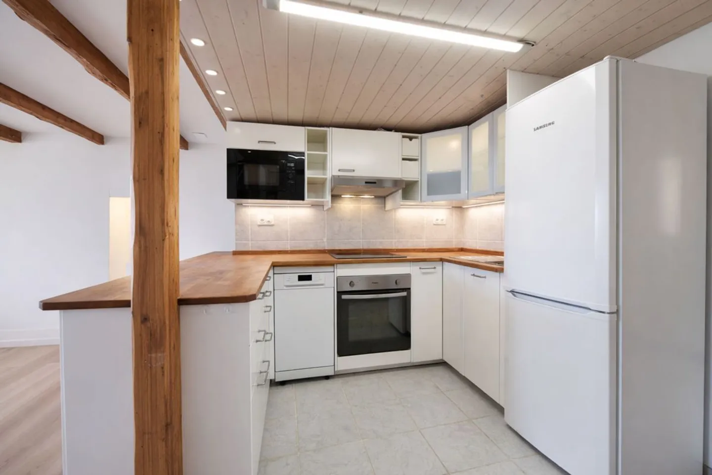 Propriété Unique avec Deux Habit. - Photo 2 sur 11