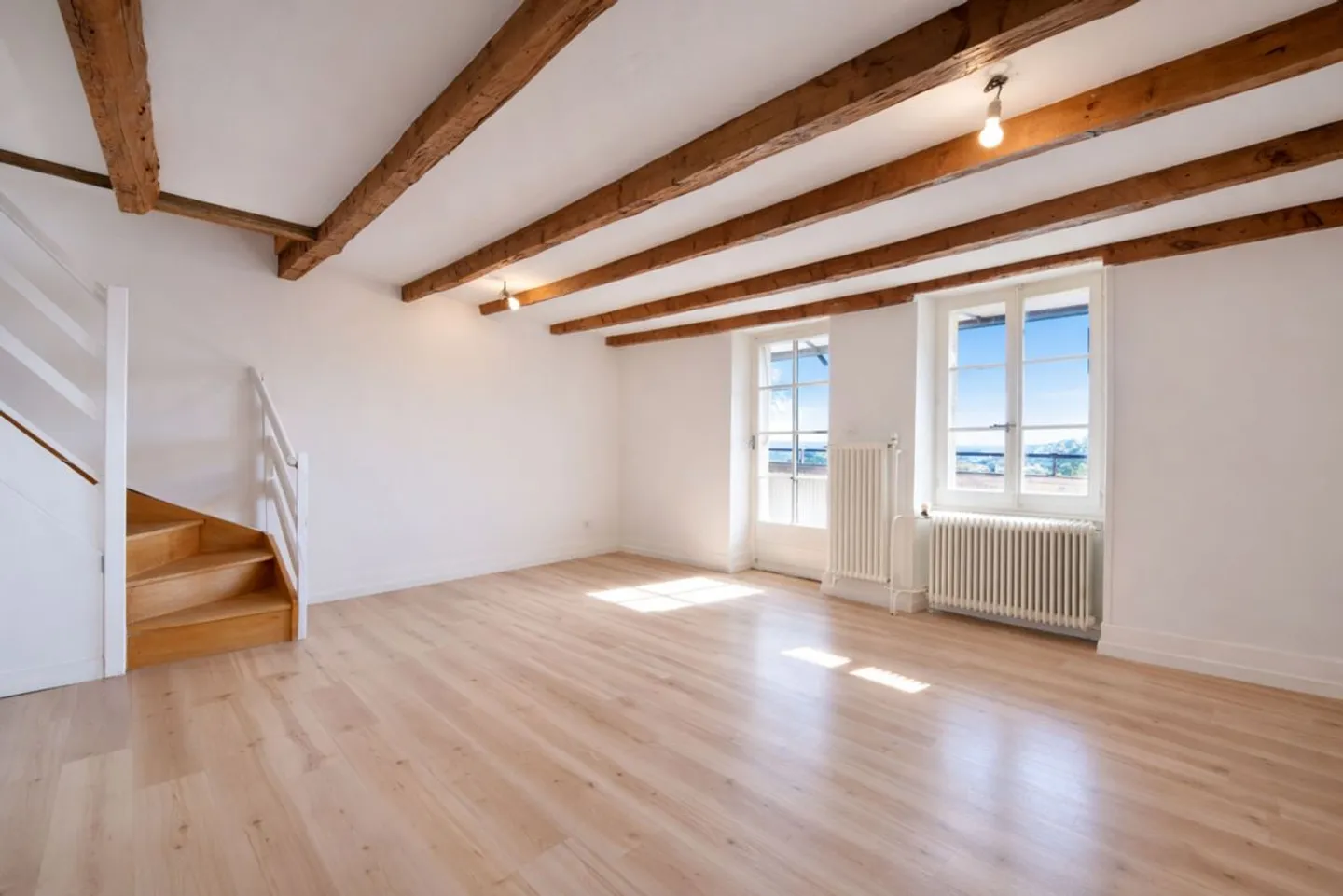 Propriété Unique avec Deux Habit. - Photo 1 sur 11