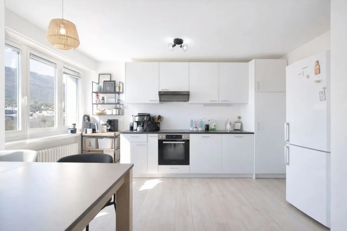 Marin-Epagnier - Helles 3,5-Zimmer-Apartment mit Balkon - Foto 2 von 7